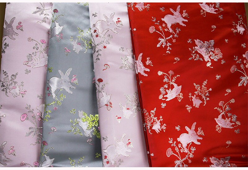 Rabbit Jacquard Brocade Fabric: 57"W Silk Rayon Damask