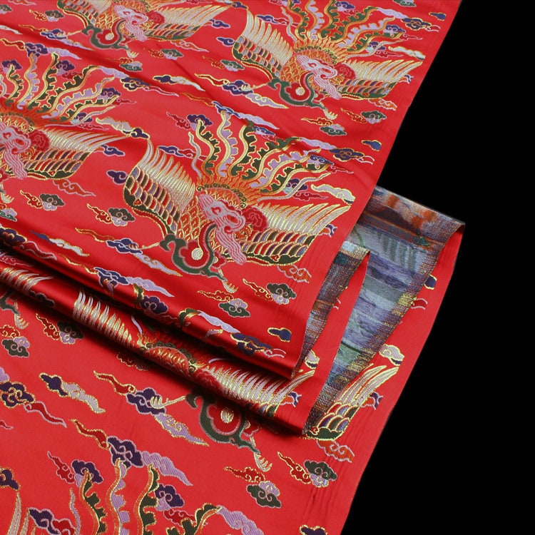Tissu damassé jacquard Phoenix : mélange de soie et de rayonne rouge et noir