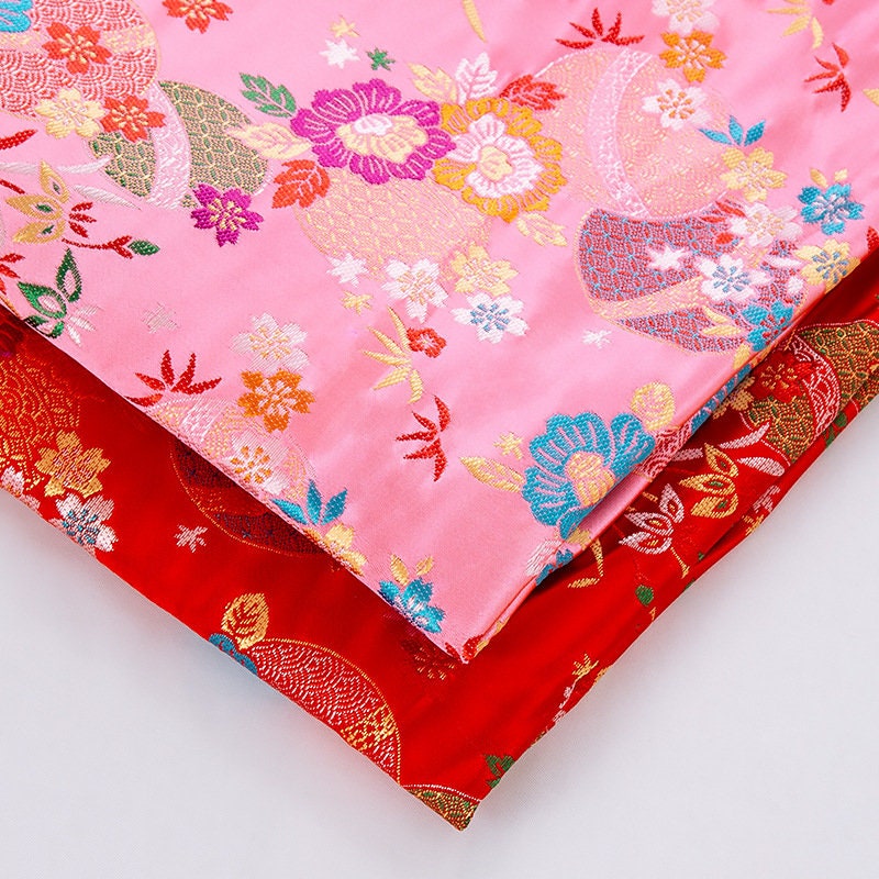 Tissu brocart jacquard à motif d'hortensias : rayonne à fleurs rouges, 150 cm de large