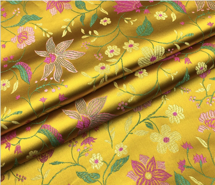 Floral Jacquard Brocade Fabric: 45"W Rayon Sewing Fabric