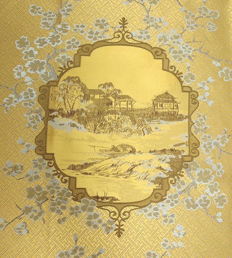 Tissu satiné damassé métallisé : jacquard à texture 3D, 150 cm de large