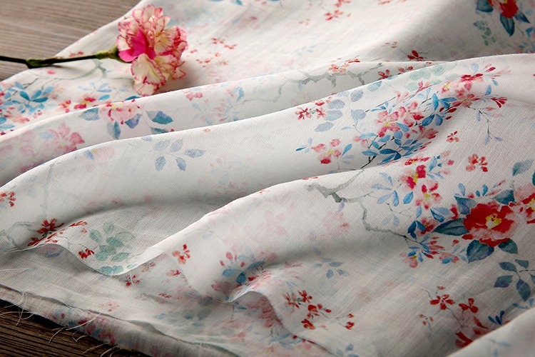 Floral Ramie Fabric: White Cotton Flower Print, 57" Wide