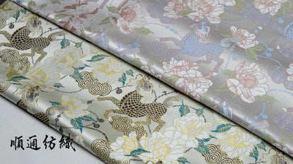 Tissu brocart pivoine Kirin : mélange de soie à motifs floraux chinois (au mètre)