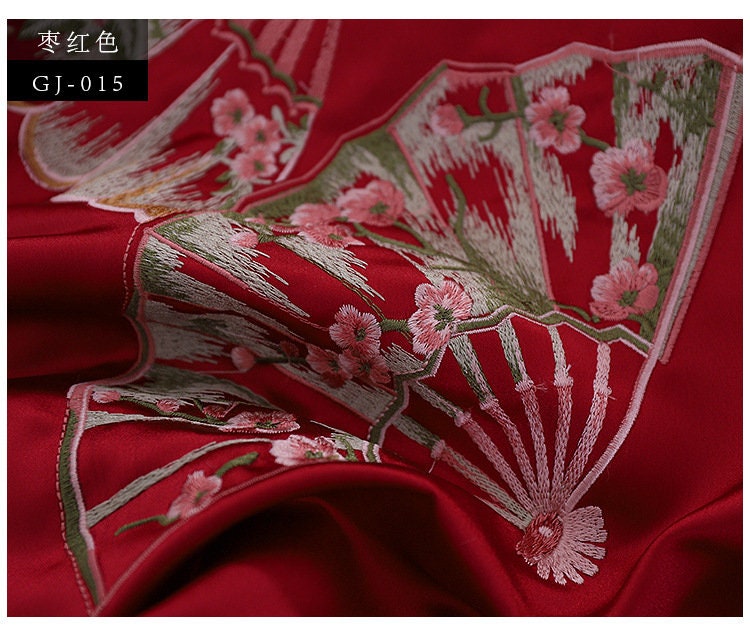 Embroidered Fan Brocade Fabric: Rayon Cushion Cover, Upholstery (40x70cm)