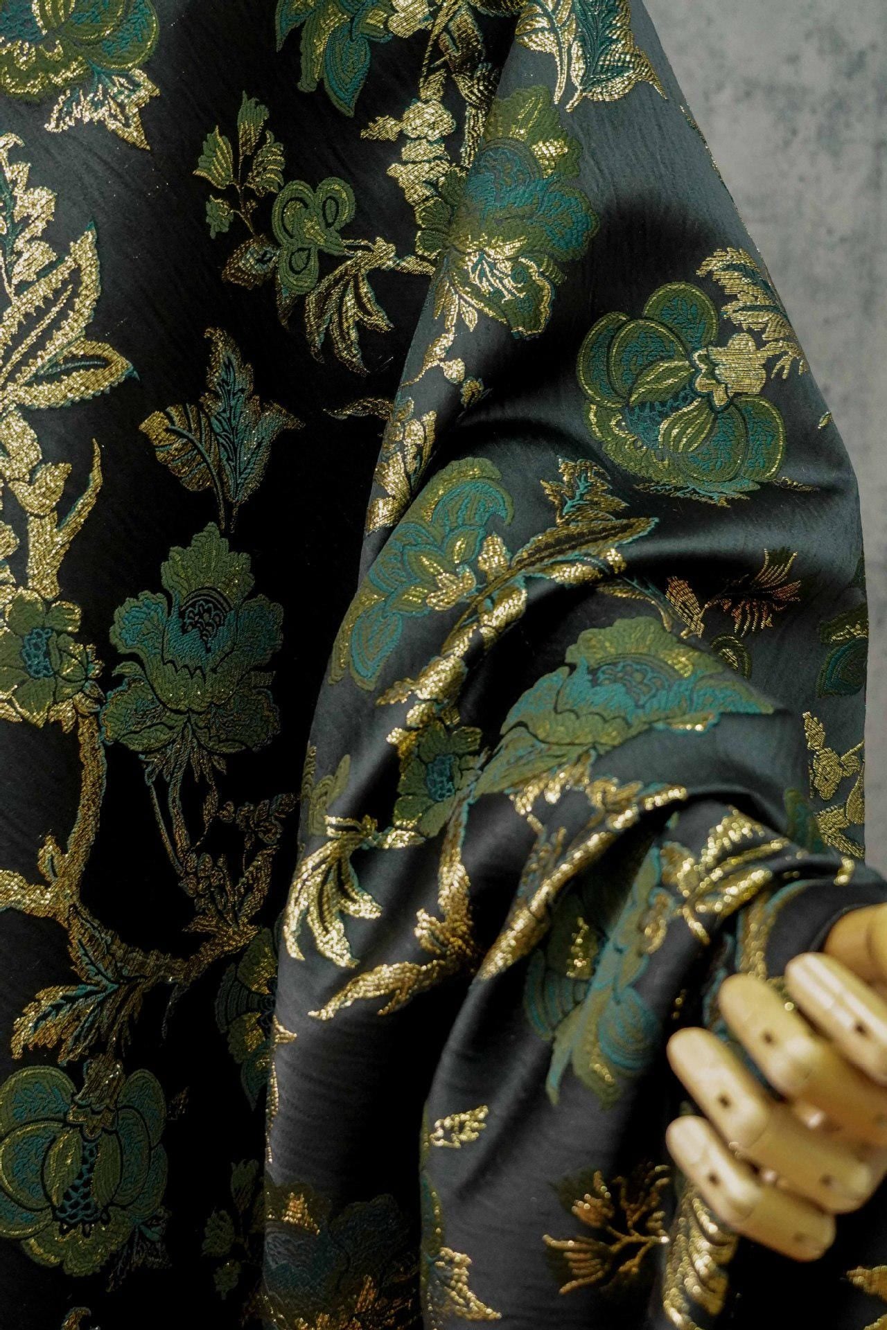 Gold Thread Jacquard Fabric: 3D Texture Upholstery, Costume, & Handbag Material