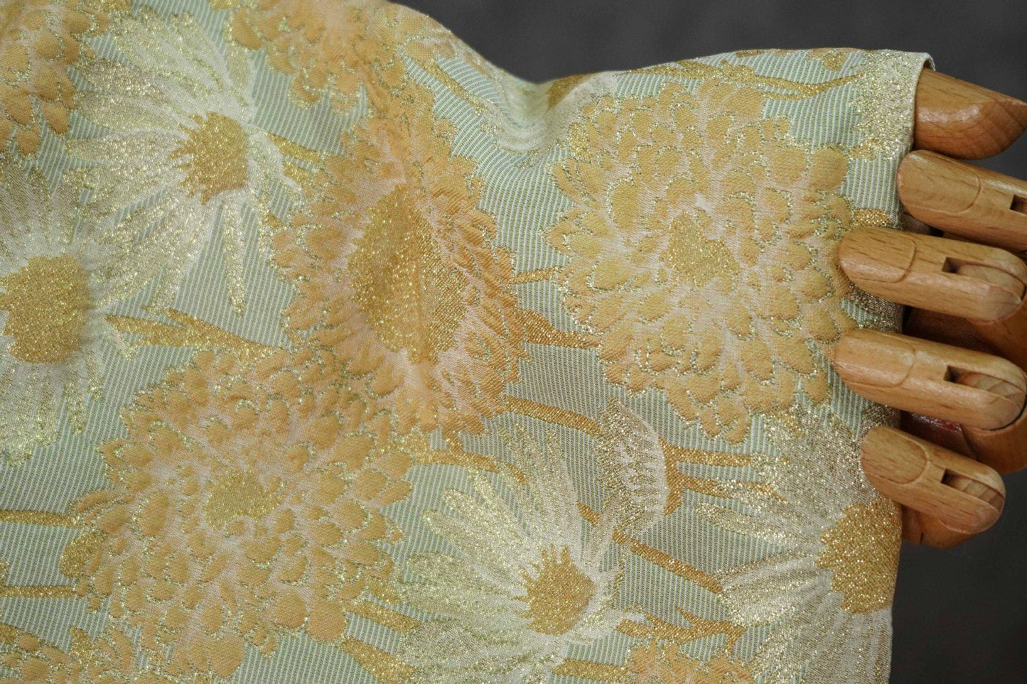 Embossed Daisy Jacquard Fabric With Gold Thread: Vintage Court Style, 63"W