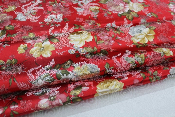 Tissu brocart jacquard à motifs floraux : Tissu pour vêtements traditionnels chinois