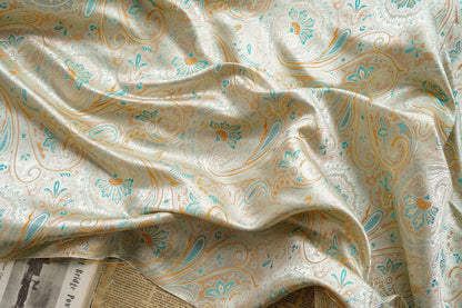 Tissu brocart Queue de Phénix : matériau de couture en rayonne de 150 cm de large