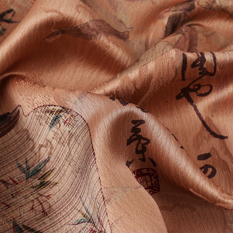 Tissu Red Cloud Yarn : Ancient Calligraphy Silken Flow, 150 cm de large