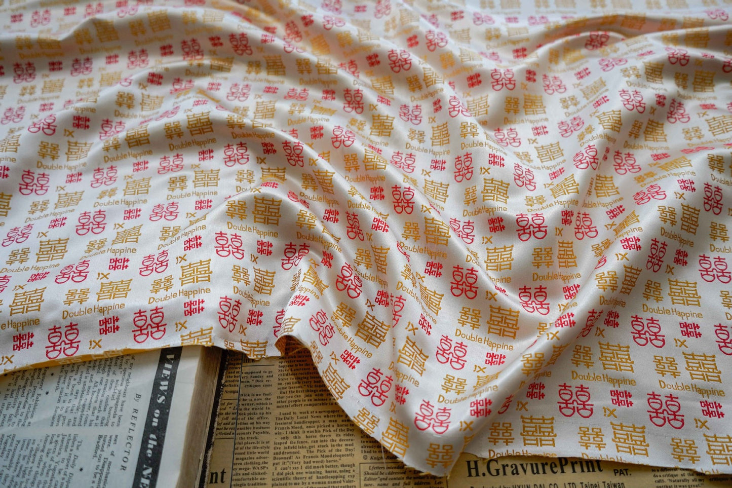 Double Happiness Jacquard Fabric: Traditional Chinese Symbol Polyester - Poppylollipop