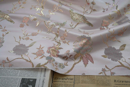 Gold Thread Damask Fabric: Metallic Jacquard Brocade (59"W)