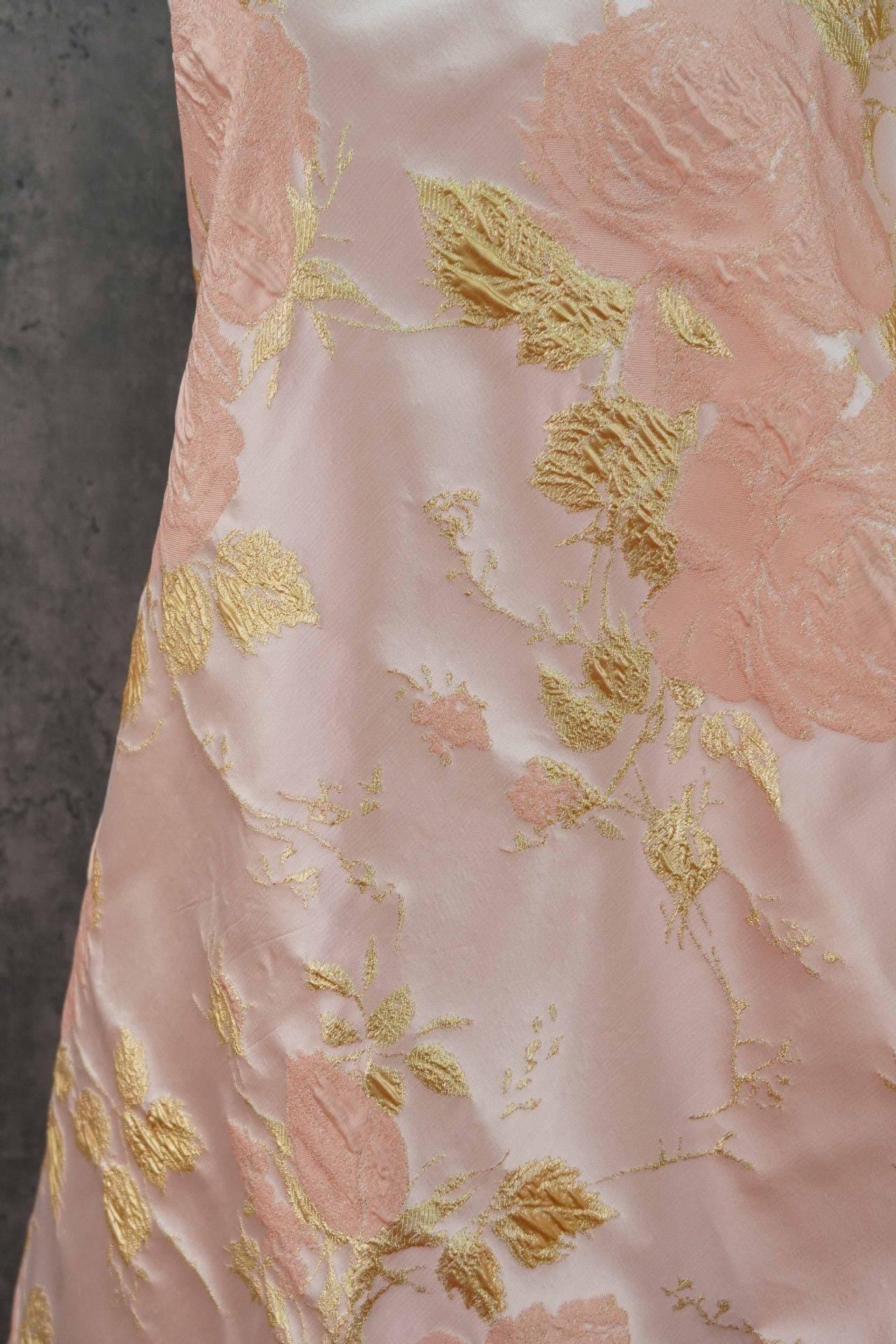 Luxury Jacquard Fabric ��� 3D Embossed Floral with Metallic Gold Accen"Wide