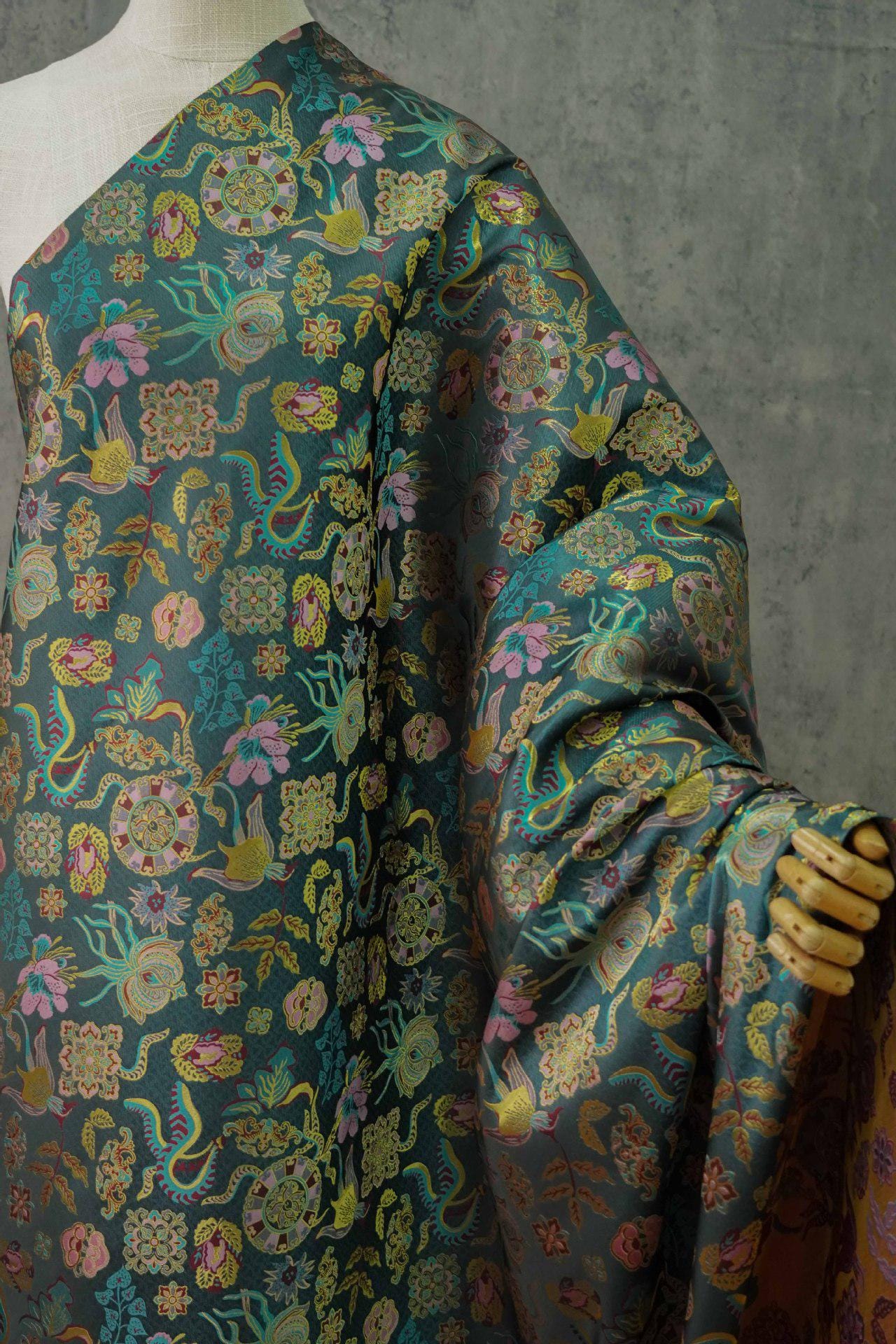 Jacquard Brocade Fabric: Chinese Ancient Pattern Polyester Blend (62")