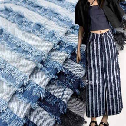 Tissu denim déchiré : coton rayé 3D à bords francs (150 cm)