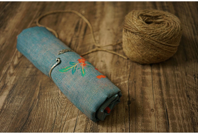 Tissu ramie bleu sarcelle : imprimé floral de grues, pour la confection d'un cheongsam qipao, 140 cm de large