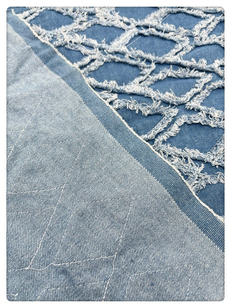 Tissu denim déchiré : Tissu à franges 3D à bords francs (150 cm)