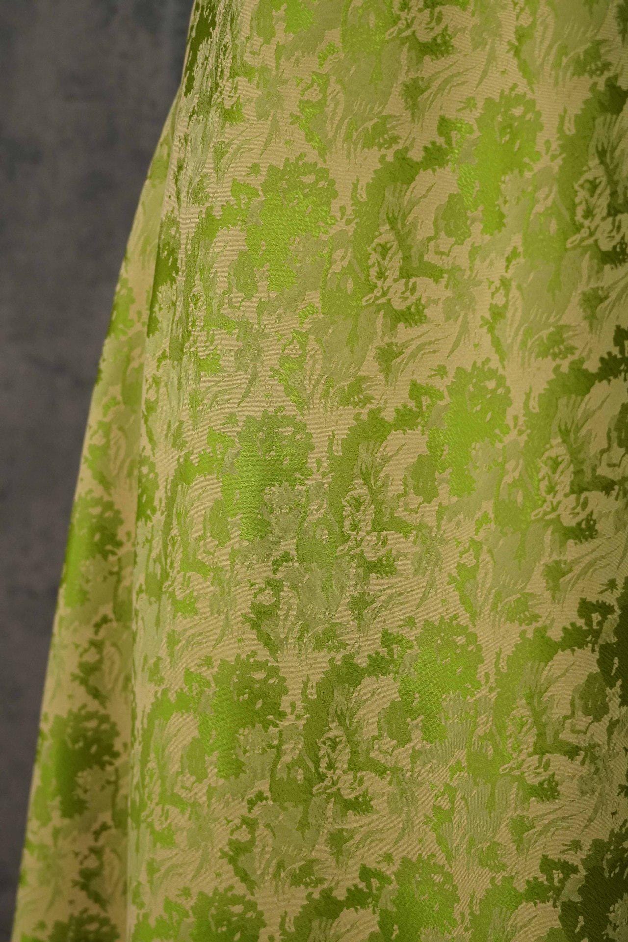 Green Wave Jacquard Fabric: Embossed Upholstery, Costume, & Bedding (59"W)