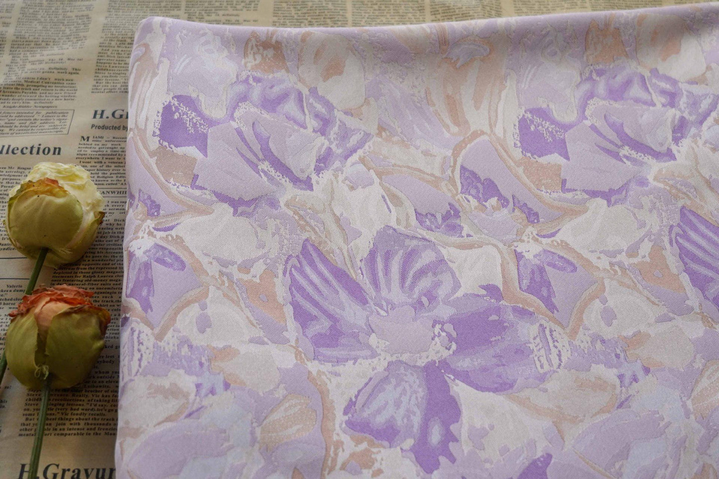 Tissu jacquard à motif floral : Damas rétro palais, 147 cm de large