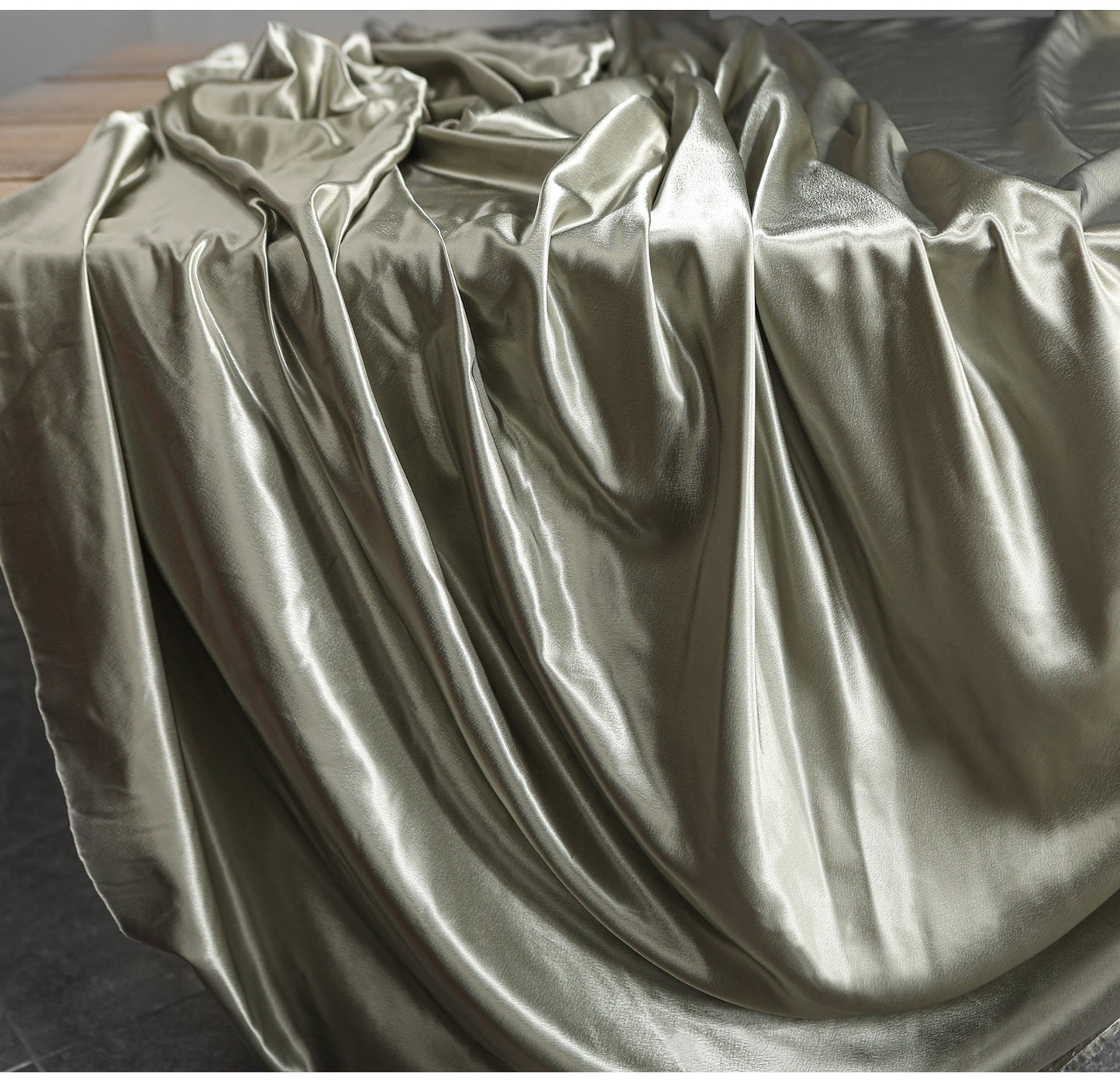 Tissu en satin de soie : couleurs unies, largeur 150 cm, tissu de luxe pour robes de mariée