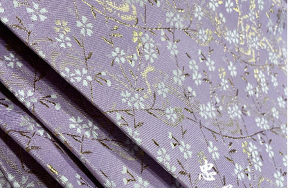 Tissu brocart Nishijin Ori : Robe kimono japonaise lilas, fil d'or (55 pouces de large)