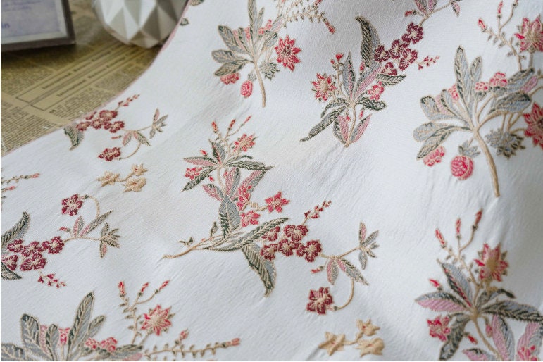 Jacquard Flower Upholstery Fabric: Gold Embossed 3D Classical Design