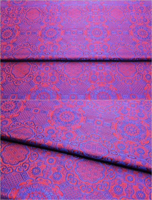 Tissu jacquard doré : mélange de soie et de rayonne à motif écaille de tortue