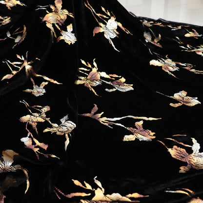 Tissu velours noir : imprimé floral doré, 140 cm de large