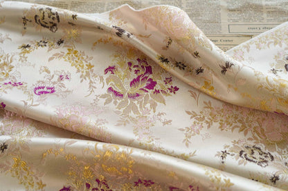 Tissu Jacquard Palais Beige et Or : Coton damassé gaufré, 165 cm de large