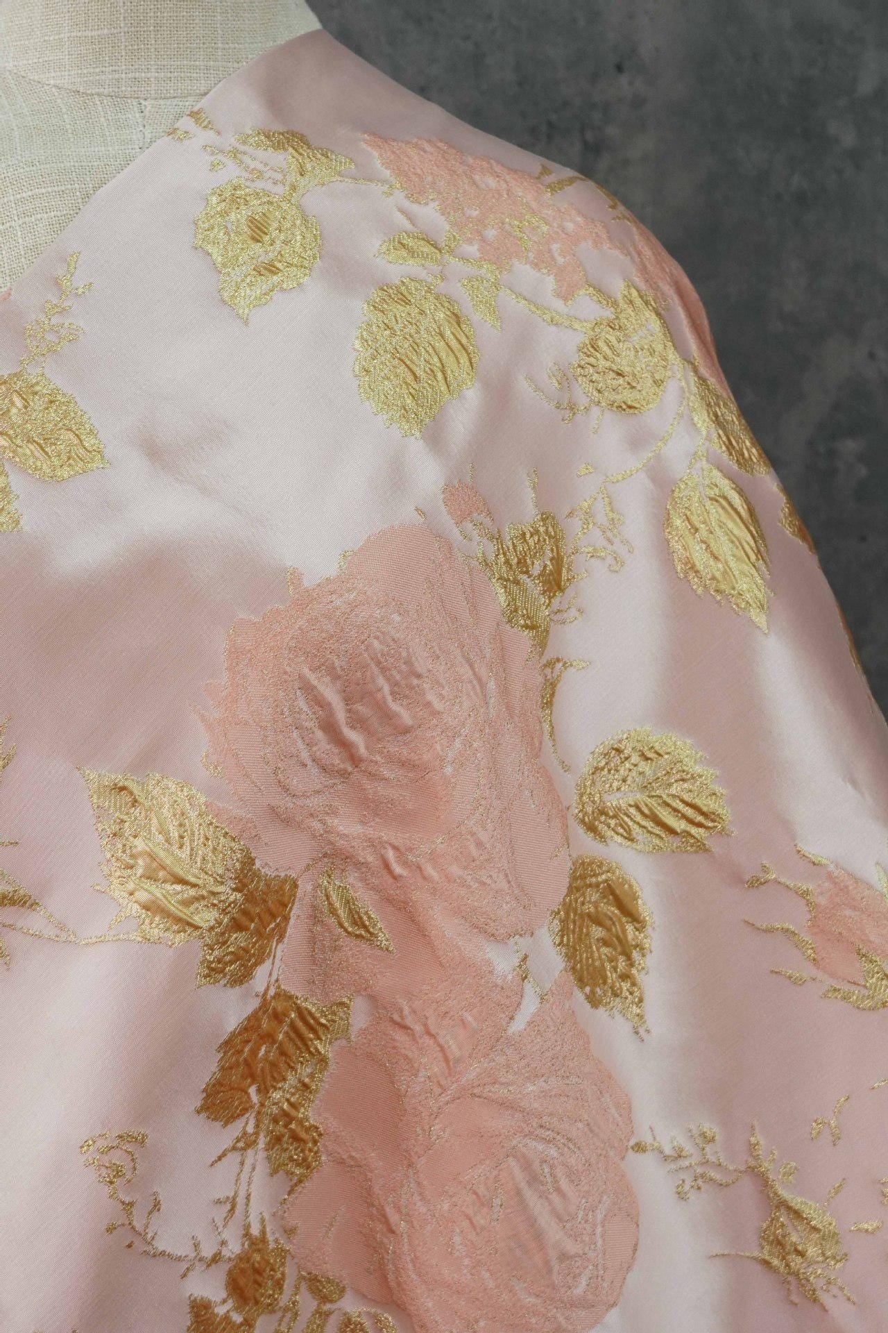 Luxury Jacquard Fabric ��� 3D Embossed Floral with Metallic Gold Accen"Wide