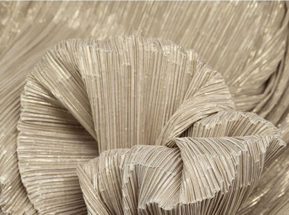 59"W Shiny Pleated Crepe Fabric: DIY Wedding Costume Decor