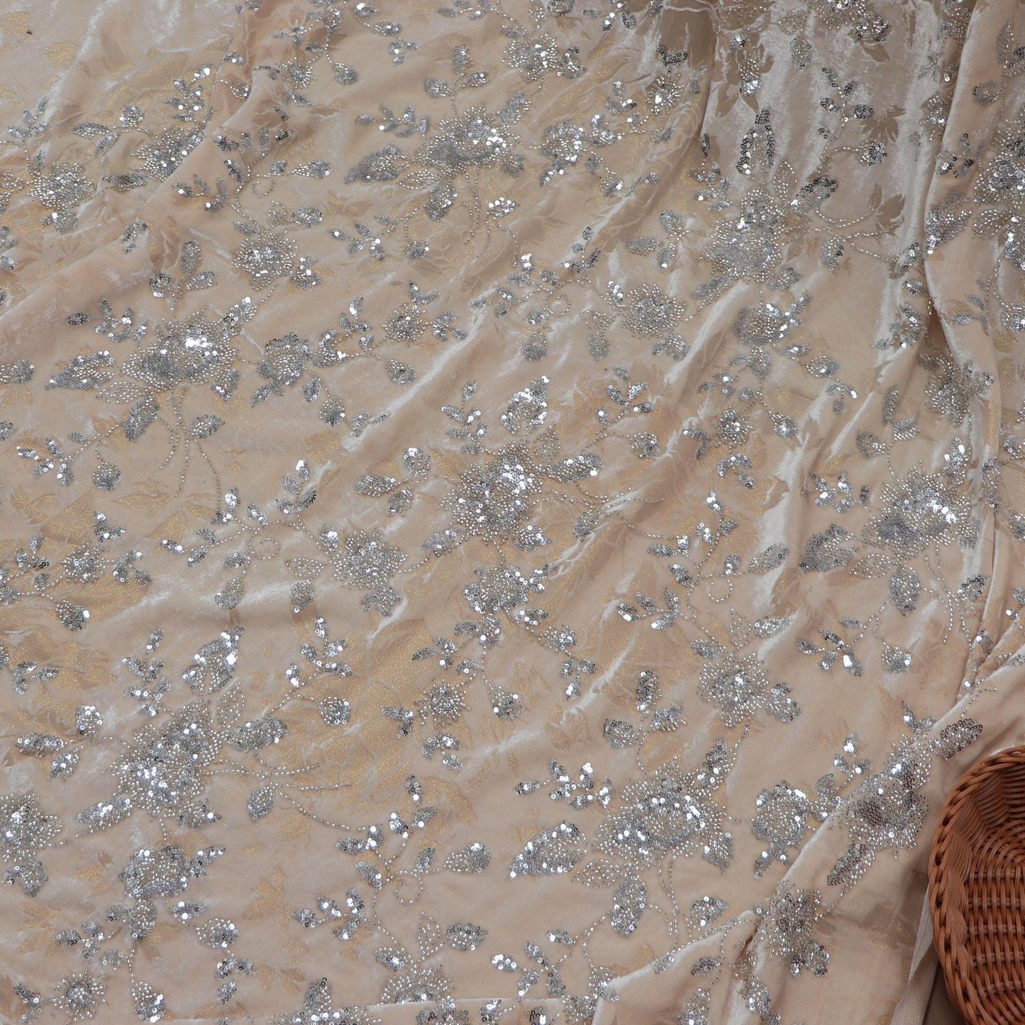 Tissu jacquard en velours brodé : matériau pour robe de bal de 140 cm de large