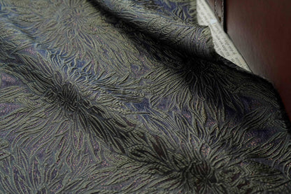 Tissu jacquard floral en relief : matériau d'ameublement de 140 cm de large