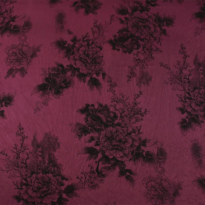 Tissu satiné à motif pivoine : rayonne imprimée de luxe foncée, 150 cm de large