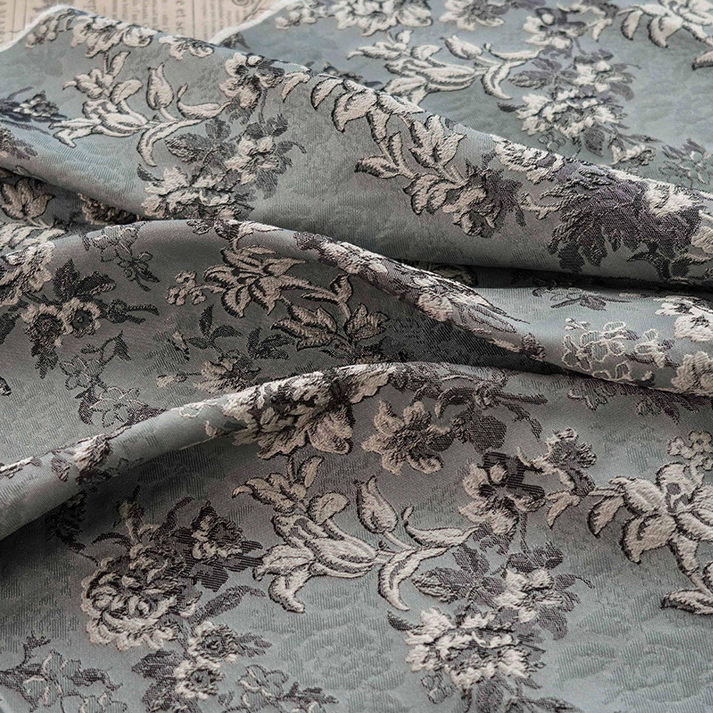 Tissu jacquard brocart style palais : damas floral, 150 cm de large