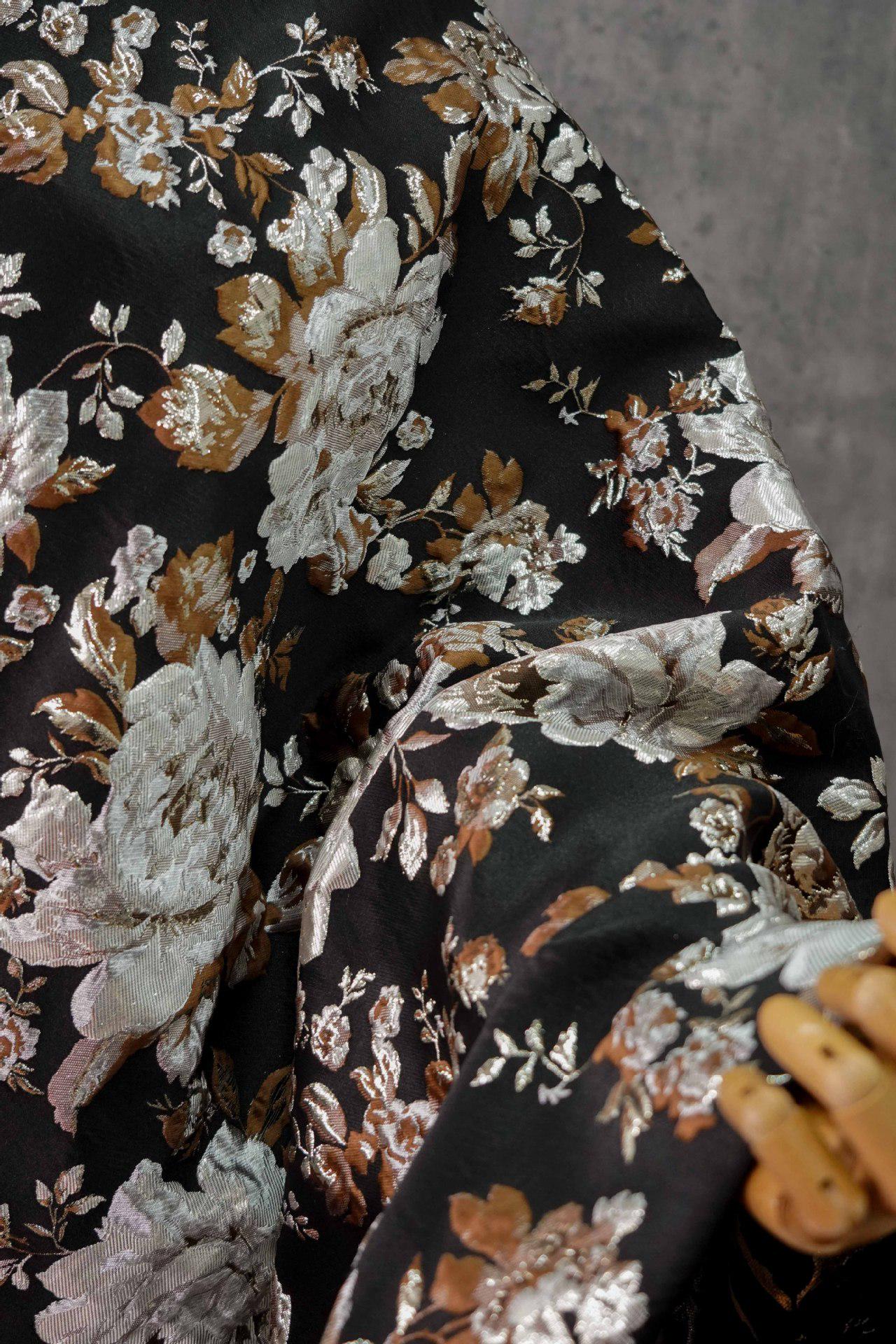 Gold Thread Floral Jacquard Fabric: 3D Texture Upholstery, 56"W
