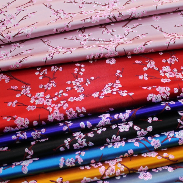 Tissu brocart de soie à fleurs de prunier : tissu pour cheongsam qipao multicolore