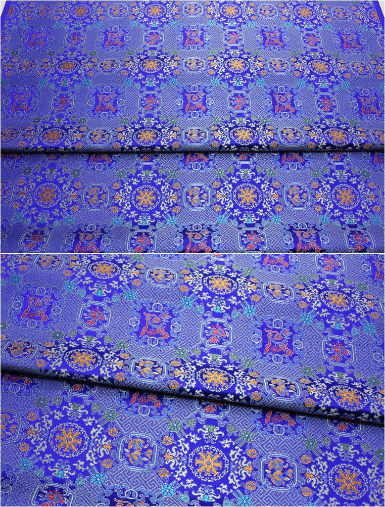 Tissu brocart à motif Thangka : satin jacquard tibétain (29,5 po de largeur)