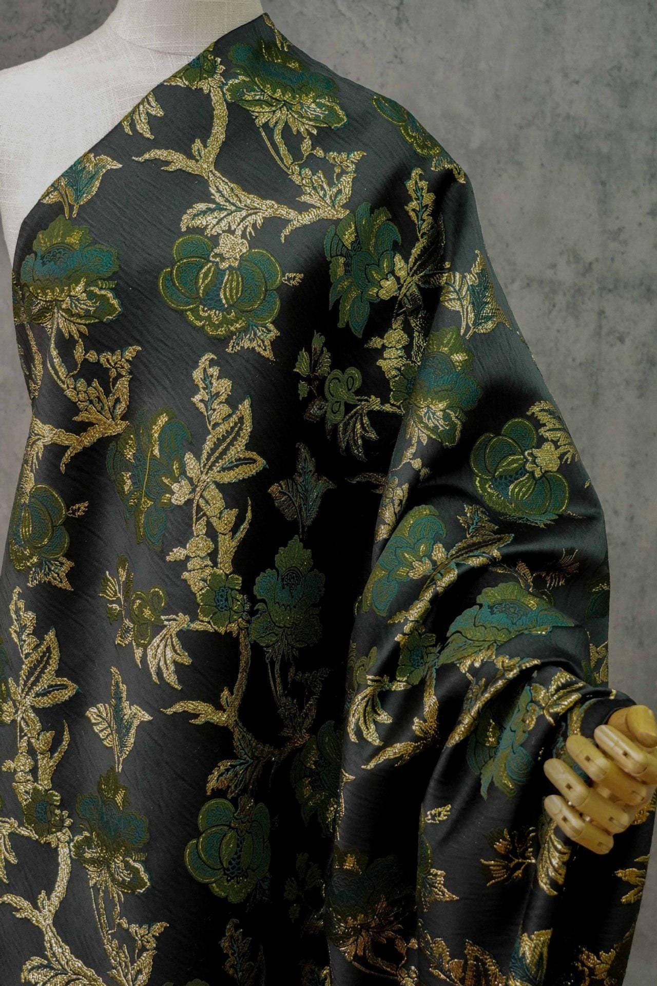 Gold Thread Jacquard Fabric: 3D Texture Upholstery, Costume, & Handbag Material