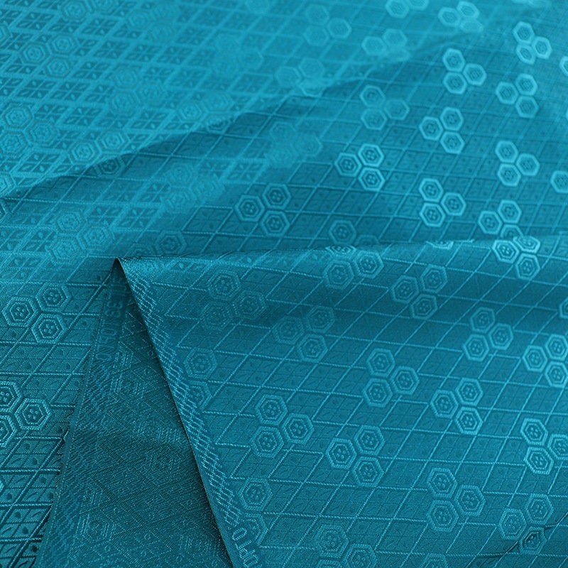 Tissu brocart de soie : style mongol-tibétain, 75 cm de large, en rayonne pour cheongsam.
