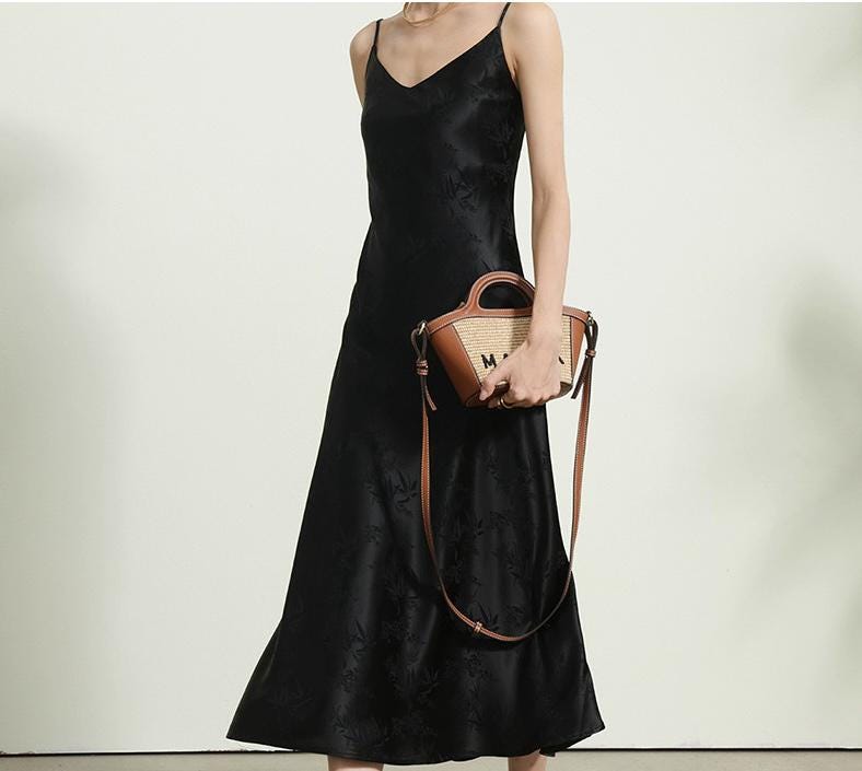 Bamboo Leaf Jacquard Fabric ��� Silk-Feel Ray" Wide