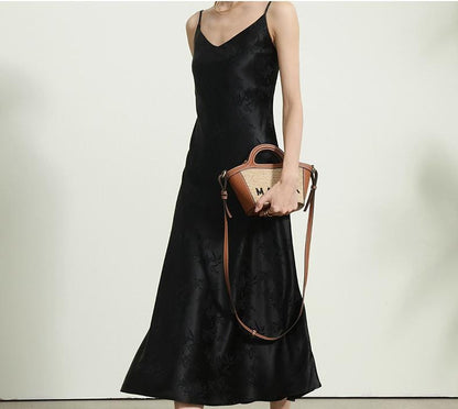 Bamboo Leaf Jacquard Fabric ��� Silk-Feel Ray" Wide