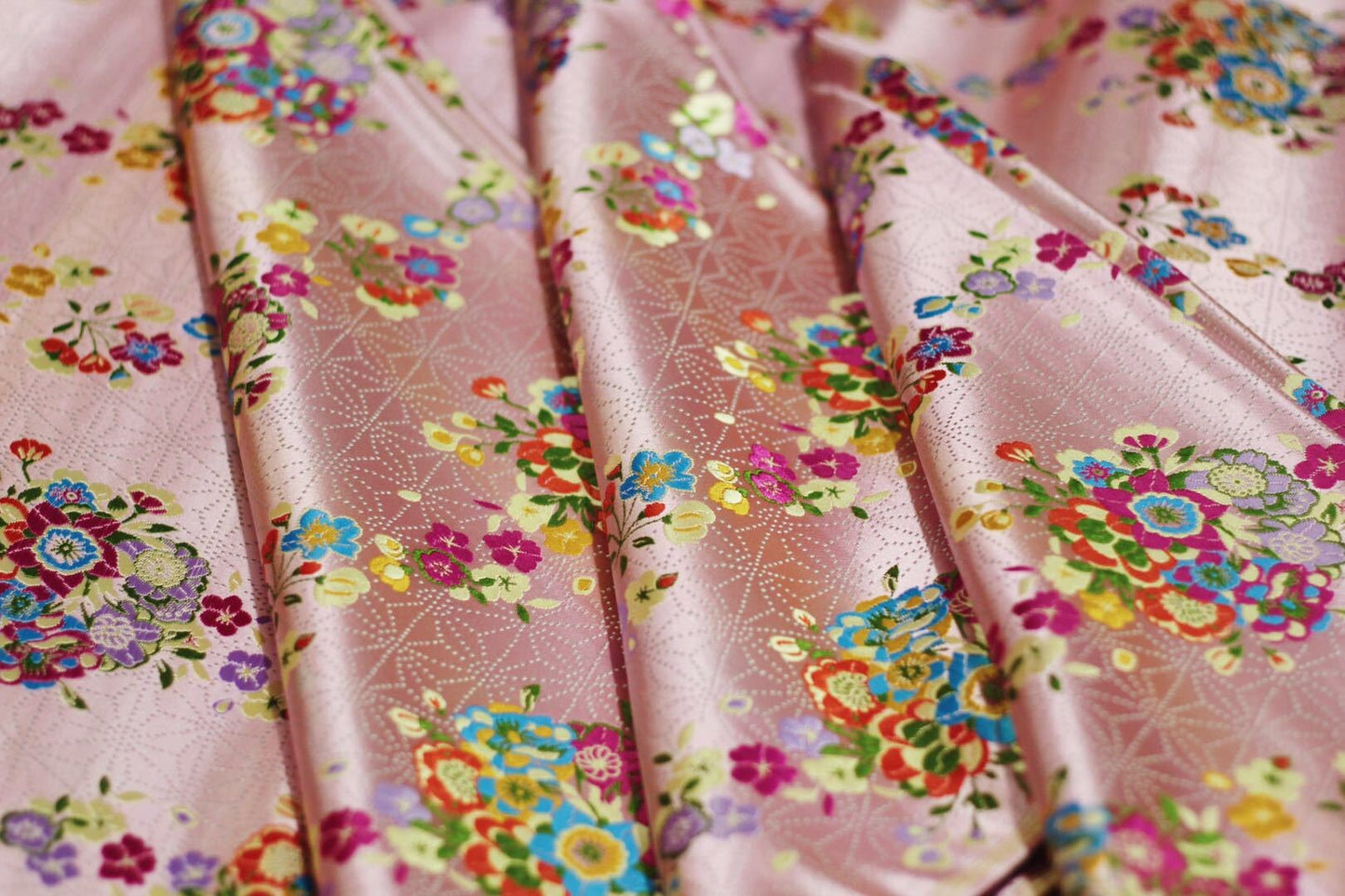 Tissu brocart à motifs floraux : Jacquard de soie et rayonne turquoise - Au mètre