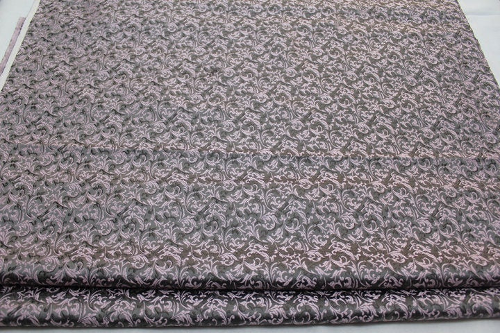 Tissu brocart métallisé à motif cachemire : jacquard chinois, 74 cm de large