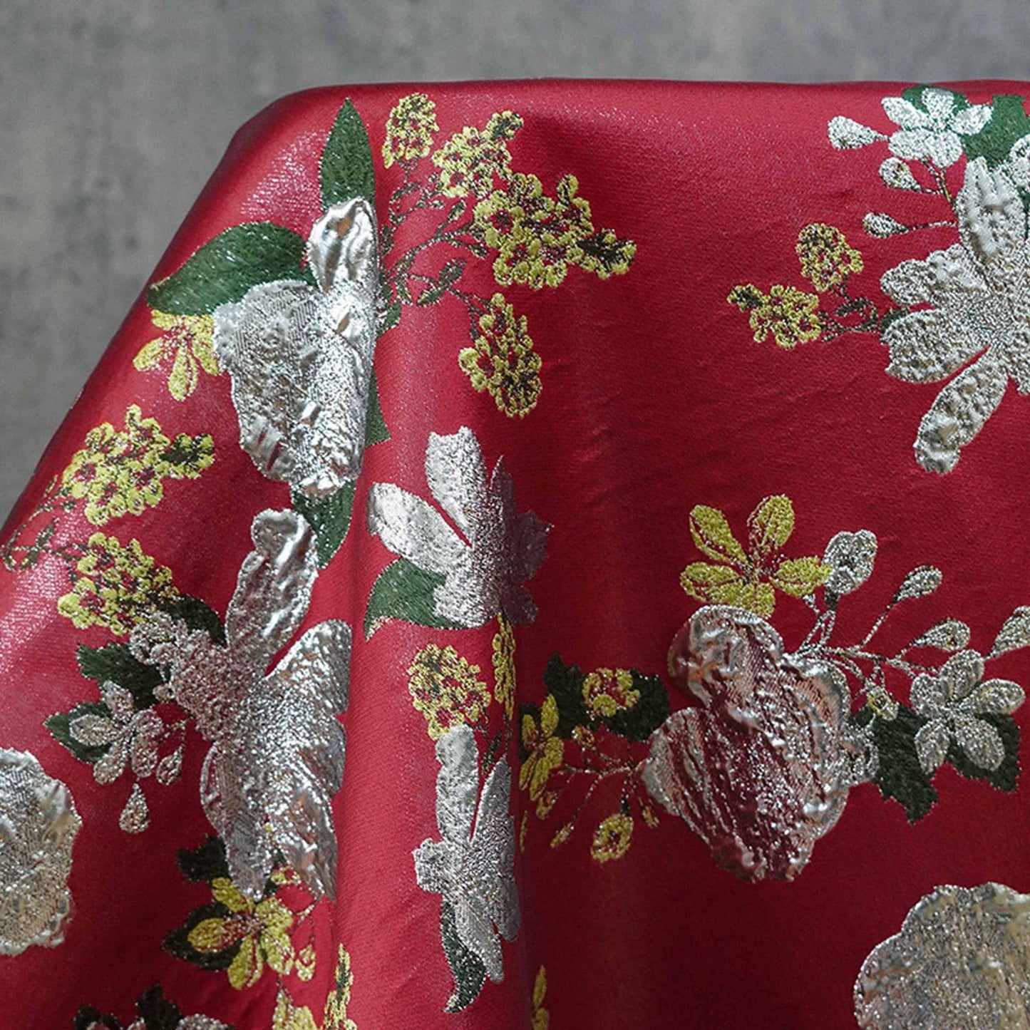 Tissu jacquard à fil doré : texture peinture à l’huile 3D, largeur 140 cm (55 po) – au mètre