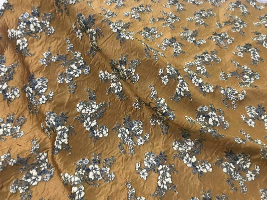 Tissu Jacquard Boue : Texture peinture à l'huile 3D, fil teint (63"L)