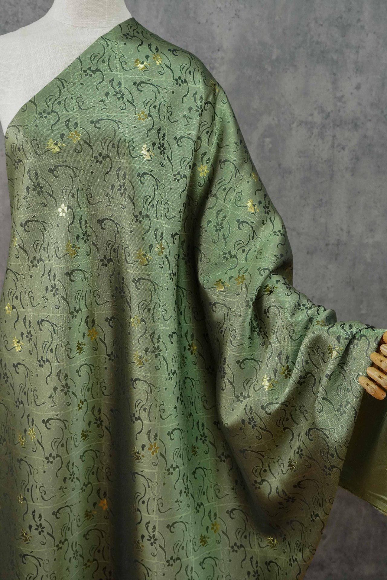 Gold Floral Jacquard Fabric: Chinese Ma-mian Skirt Material - DIY Sewing
