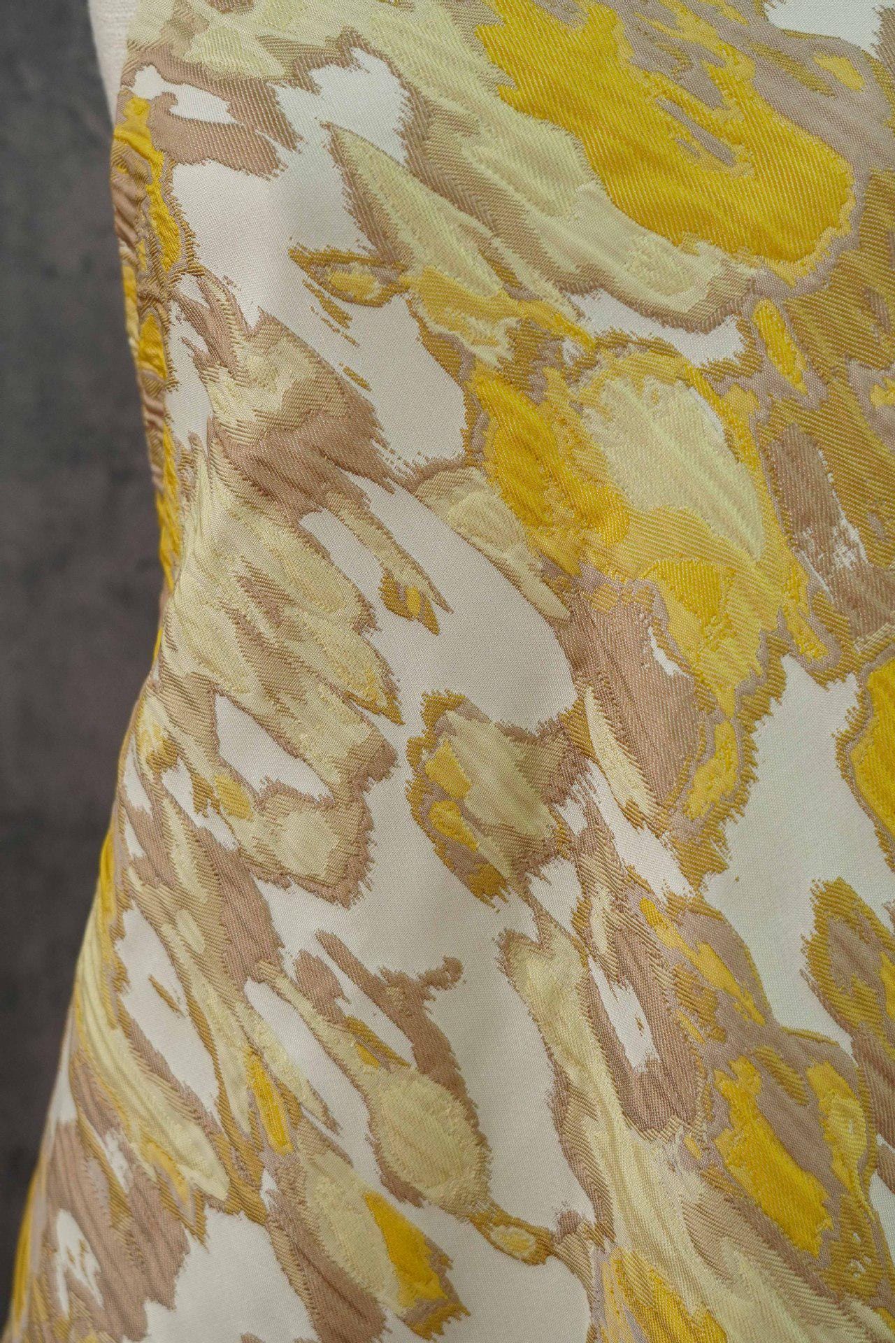 Tissu jacquard gaufré : motif à blocs jaune-brun, 140 cm de large