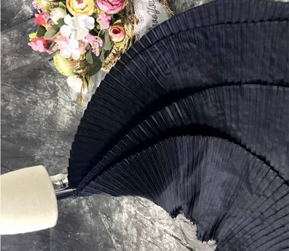 Bordure en coton à plis accordéon : tissu de créateur à texture rigide