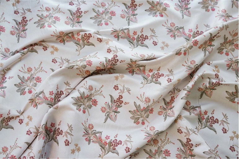 Jacquard Flower Upholstery Fabric: Gold Embossed 3D Classical Design