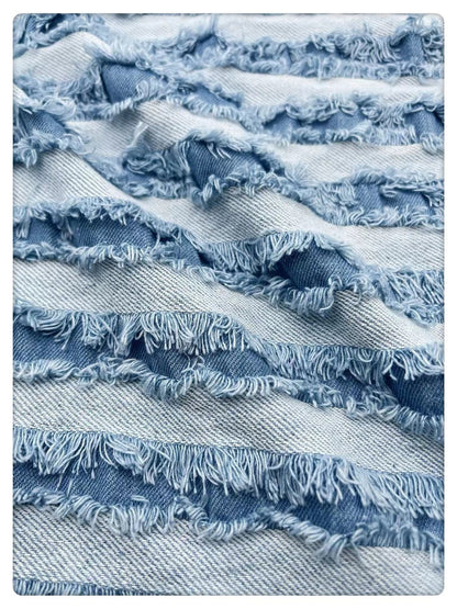 Tissu denim déchiré : coton rayé 3D à bords francs (150 cm)